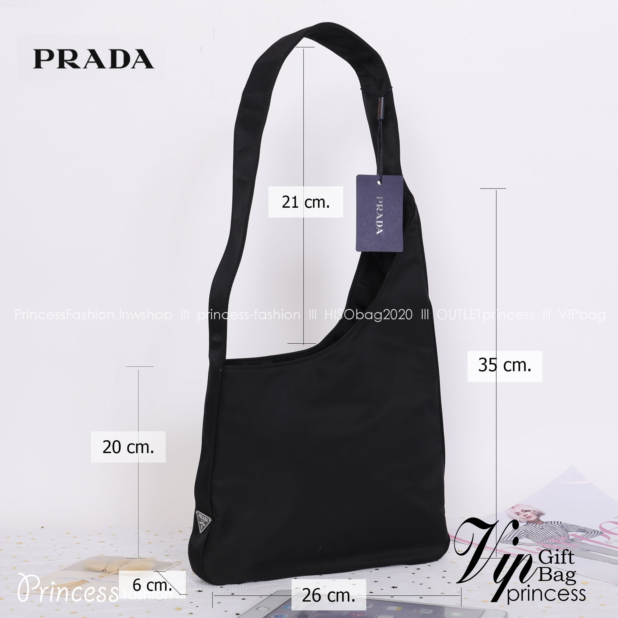 PRADA Nylon Shoulder Bag Black Auth 6304 กระเป๋าสะพายไหล่ทรงสวย ดีไซน์เก๋ วัสดุผ้า Nylon เนื้อหนาคุณภาพดี อะไหล่เงินสุดหรู เปิดปิดแบบฉีกลอก ด้านในโล่งกว้างจุของได้เยอะเลยค่ะ