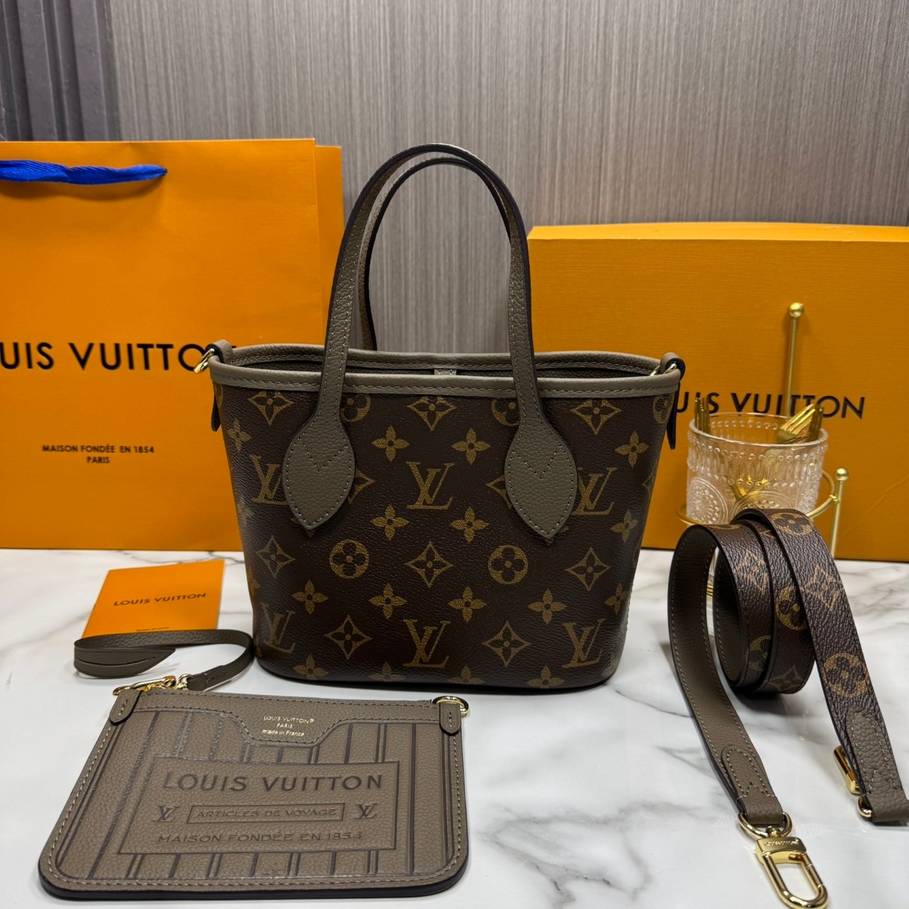 เกรดเทพ Top ORI | LV Neverfull Bandoulière Inside Out BB Bag กระเป๋าทรงโท้ทไซส์เล็ก พร้อมใบลูก กลับใช้งานได้ 2 ด้าน เกรดดีสุด หนังแท้ แคนวาสแท้