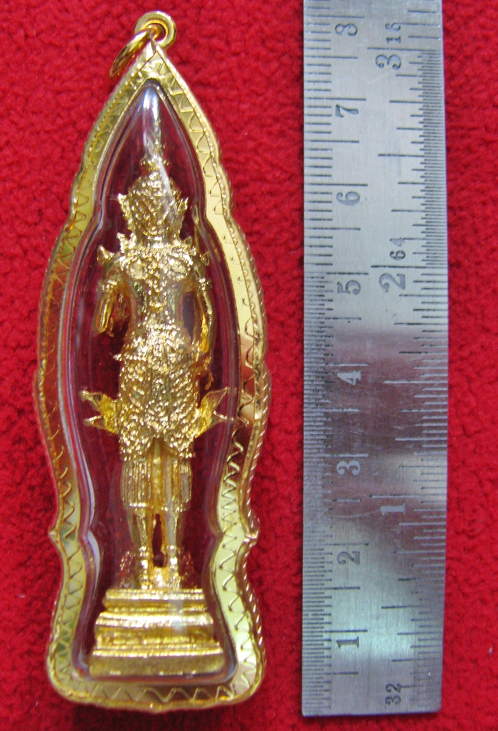 สินค้าหมดค่ะ รูปหล่อพระสยามเทวาธิราชสูง 7 เซนติเมตร เนื้อทองเลี่ยมทองไมครอนพร้อมใบคาถาค่ะ