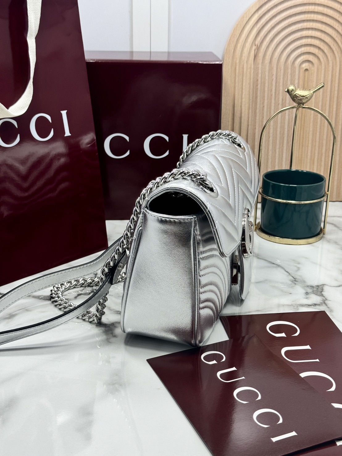 ORI | หนังแท้ GG Marmont small shoulder bag กระเป๋าสะพายข้างรุ่นคลาสสิค ดูแพง อัพลุคได้สบายๆ ด้านหลังดีไซน์รูปหัวใจ