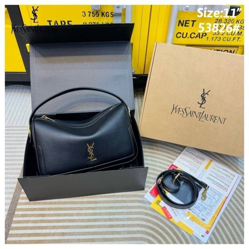 YSL Camera Supple Bag กระเป๋าสะพายทรงกล้องใบขนาดกลาง มีหูจับถนัดมือ งานหนังสวยเต็มใบ จุของได้เยอะ ดีไซส์เรียบหรูดูแพง ใบจริงสวยน่าใช้มากค่ะ