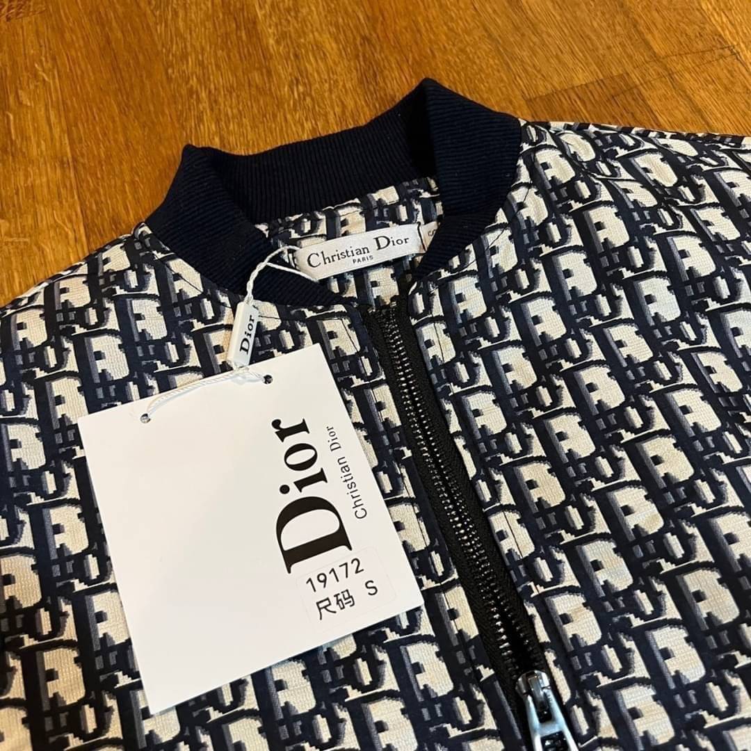 TOP ORI | DIOR OBLIQUE HOODIE JACKET เสื้อแจ็คเก็ตงานแบรนด์ เนื้อผ้าอย่างดีงานนำเข้าจากโรงงานเทียบแบรนด์ 🤍 สินค้าเกรดท็อปออริจินอล เกรดดีสุด เทียบแท้