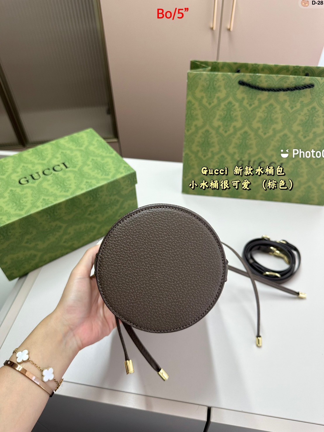 Gucci Horsebit 1955 Small Bucket Bag / Gucci Bucket Bag พร้อมส่งที่ไทย กระเป๋าบัคเก็ตไซส์มินิ ดีไซน์คลาสสิกโทนสีเป็นเอกลักษณ์ พิมพ์ลายคมชัด