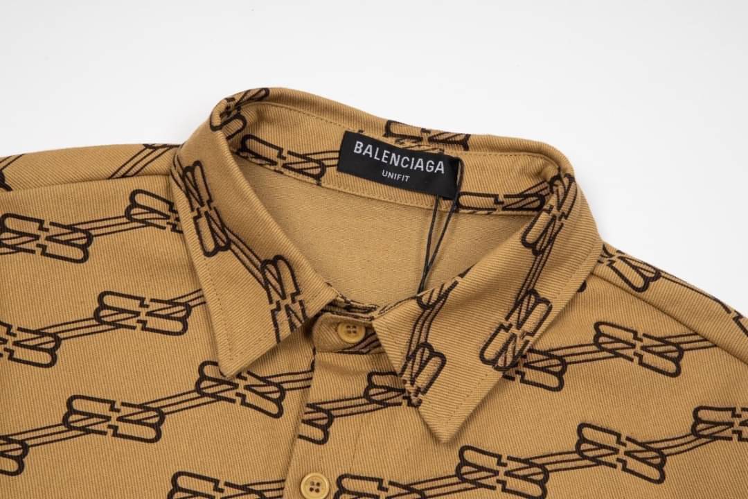 Balenciaga BB Monogram Minimal Shirt / Balenciaga shirt เกรดออริจินอล มีป้ายแท็กที่คอเสื้อ ใส่ได้ทั้งผู้หญิงผู้ชาย พร้อมส่งที่ไทย ภาพสินค้าถ่ายจากงานขายจริง ใช้งานต่างประเทศได้