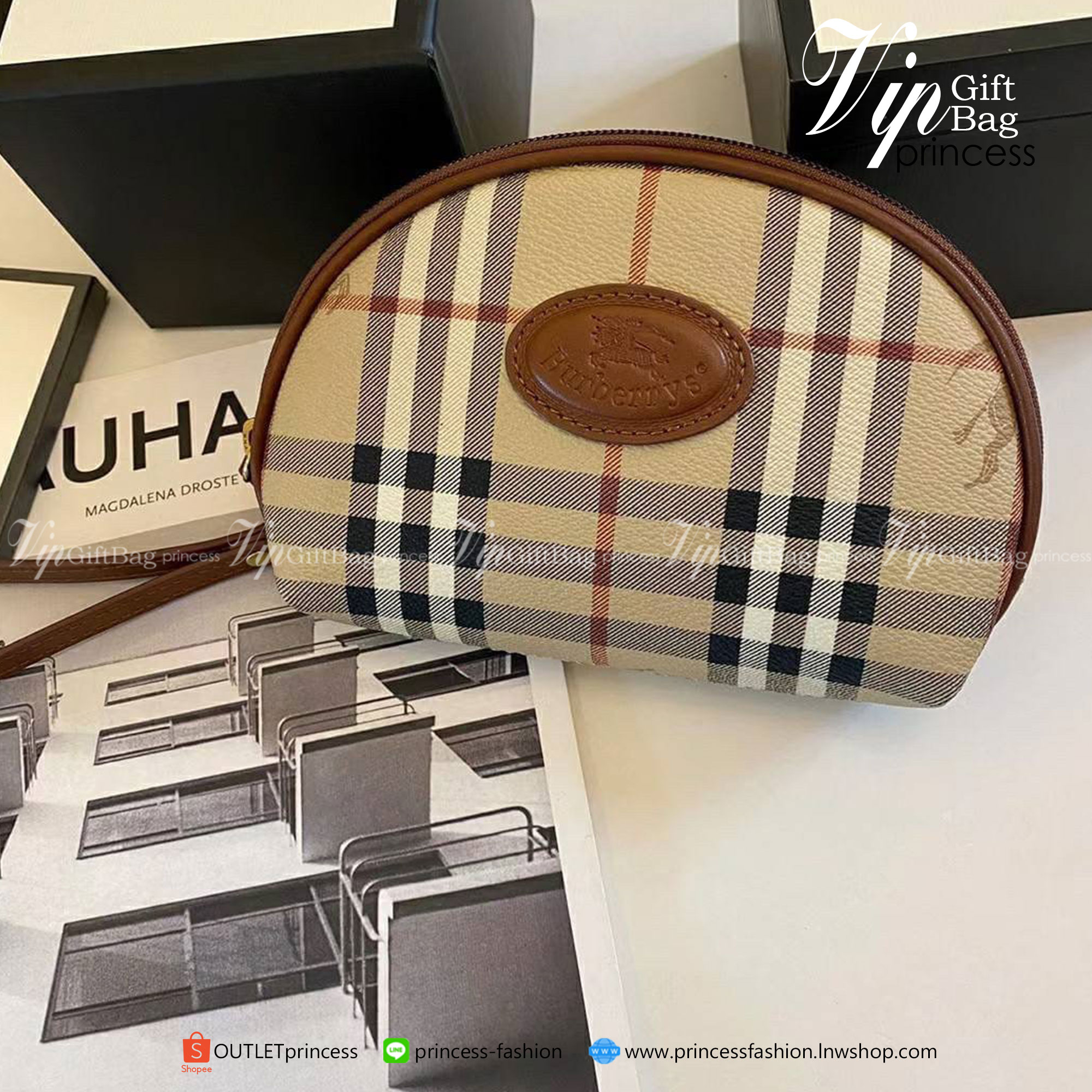 พรีเมี่ยมกิ๊ฟแท้ 100% กระเป๋าอเนกประสงค์ สุดหรู BURBERRY COSMETIC BAG