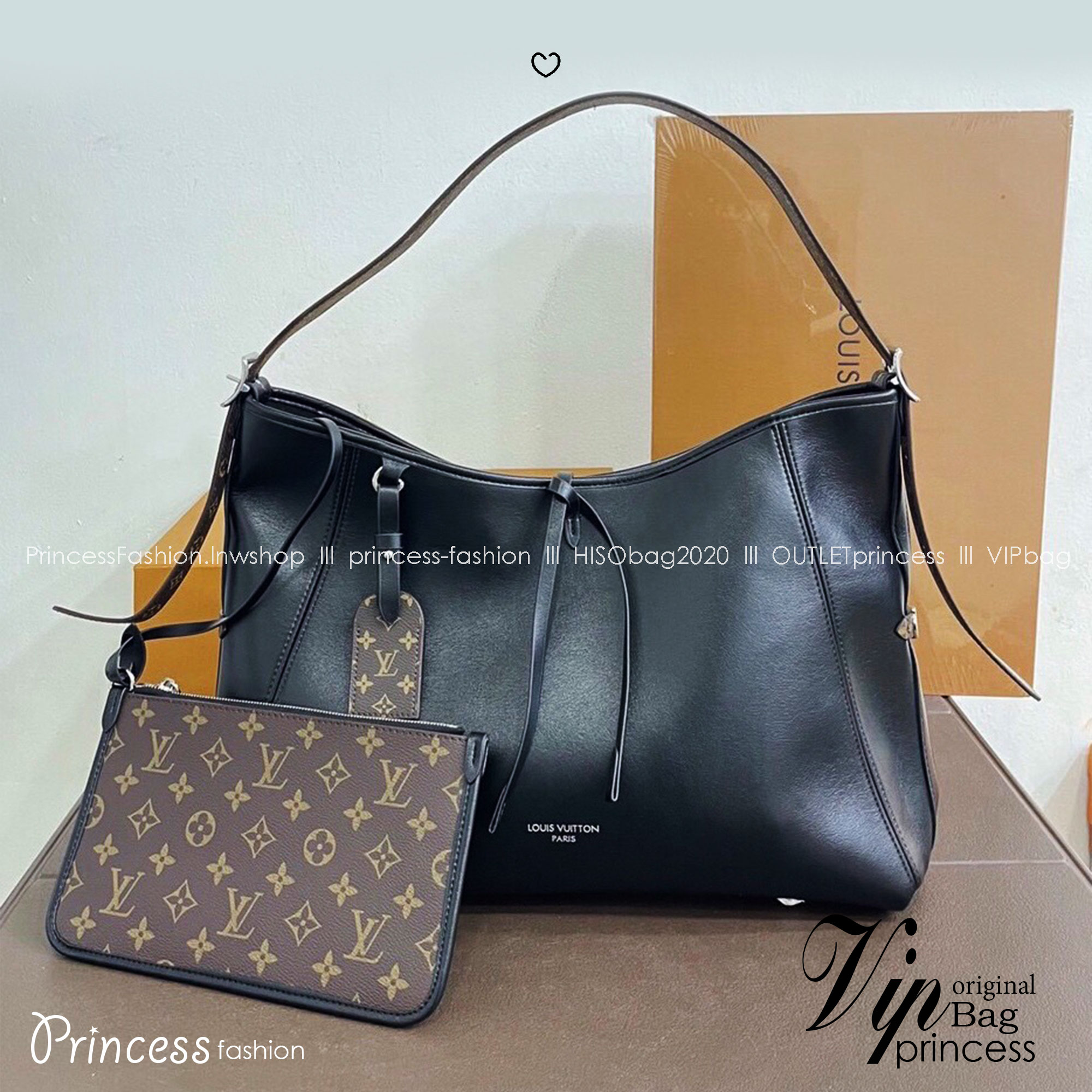 LV CarryAll Vibe MM ใหม่ล่าสุด กระเป๋าสะพายทรงโท้ทใบใหญ่ สวยหรูดีไซน์เรียบง่ายคลาสสิค ดูผู้ดี มาพร้อมใบลูกลายโมโนแกรมสุดไอคอนิก รูปทรงสวยตลอดกาล ใช้ได้กับทุกลุค ทุกโอกาส ภายในโล่งกว้างมาก ใส่ของสำคัญได้ครบแน่นอนจ้า