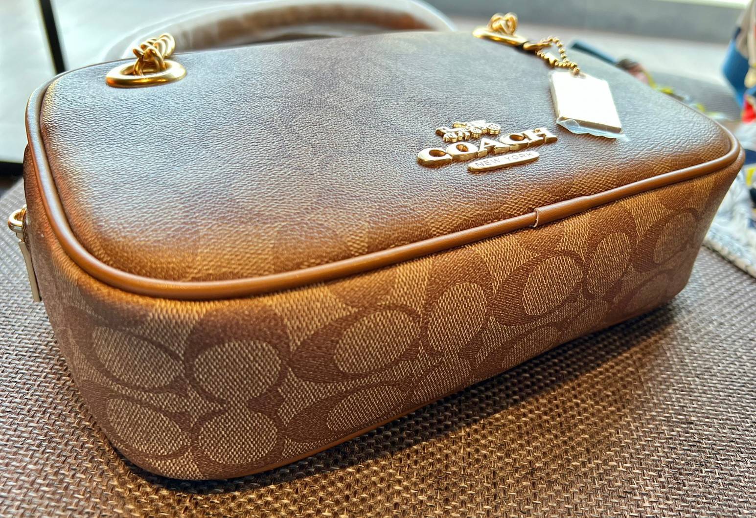 COACH CAMMIE CHAIN SHOULDER BAG IN SIGNATURE (C8149) สวย หรู ดูดี ทางนี้จ้าสาวๆๆ สินค้าต้องมี ห้ามพลาด! 🌟พร้อมส่ง จำนวนจำกัด ก่อนหมด! กับกระเป๋าหิ้วหรือสะพายไหล่ สายสะพายไหล่ในตัวแบบโซ่มีหนังรองบ่า สวยงามมากๆค่ะ