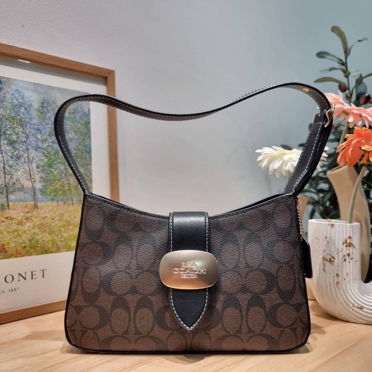 COACH ELIZA SHOULDER BAG IN SIGNATURE CANVAS CR532 / CR533 กระเป๋าสะพายไหล่ทรงโฮโบสุดหรู ดีไซน์โลโก้แบบใหม่สวยเด่น เกรดท็อปออริ เกรดดีสุด สลับแท้ 1:1 ใช้ต่างประเทศได้