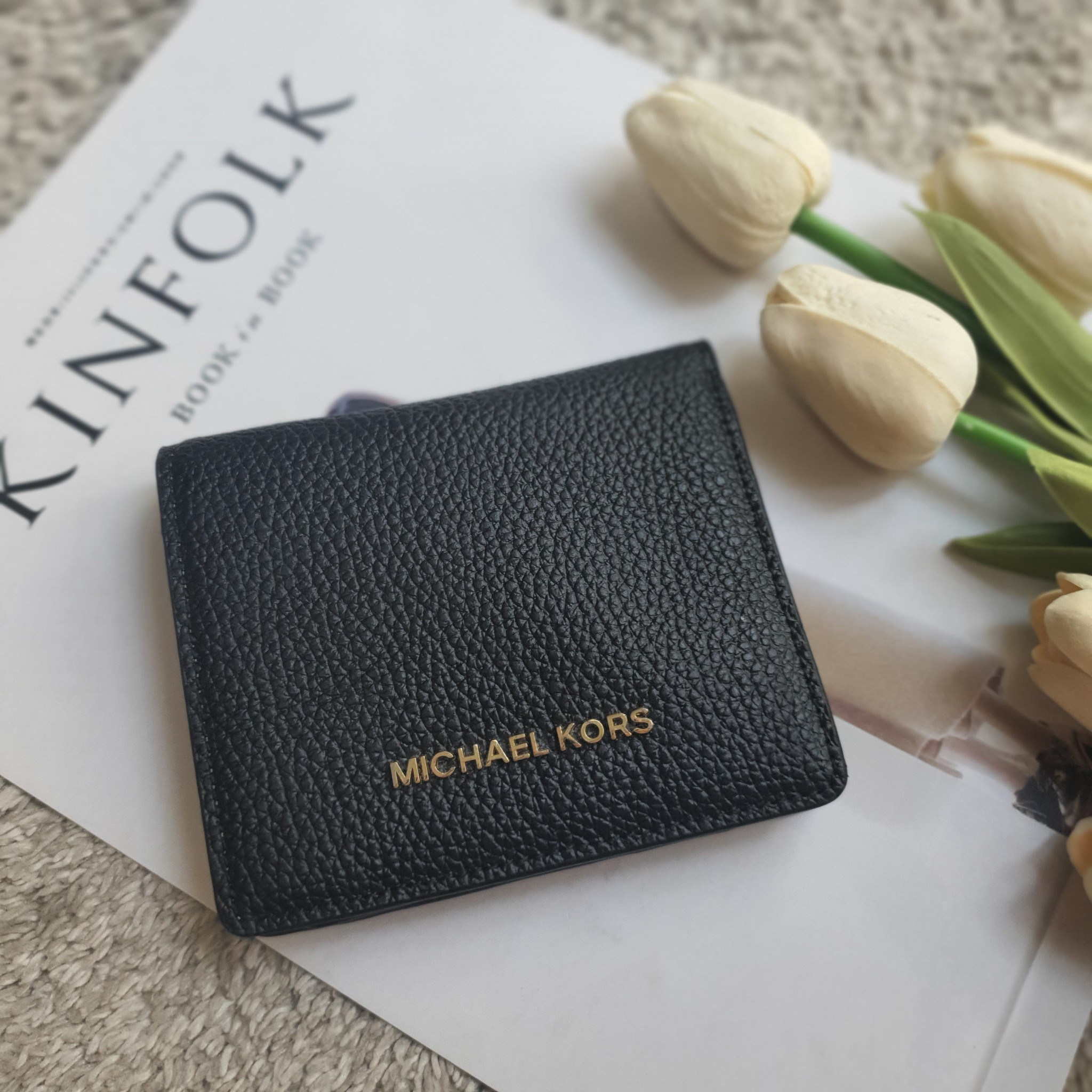 MICHEAL KORS SMALL WALLET กระเป๋าสตางค์สุดคลาสสิค ขนาดกระทัดรัดเหมาะกับการพกพา