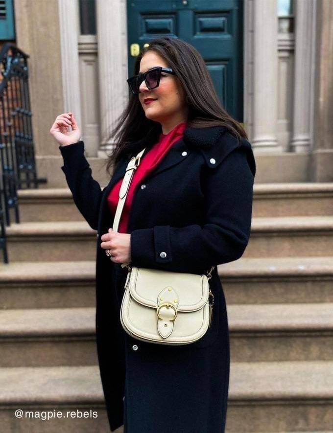 COACH C0749 BEAT SADDLE BAG The best item! ที่สาวๆรอคอย! ฮอตไฟลุก! สีหายาก ละมุนคุณหนู คอลเลคชั่นใหม่ ดีไซน์หรูหรา พิเศษมากๆมาพร้อมสายสะพาย 2 เส้น ใช้คู่กันหรือแยกสะพายก็สวยครบสูตร กระเป๋าสะพายทรง saddle คลาสสิค วัสดุหนัง glove-tanned ทนทาน เปิด-ปิดด้วยกร