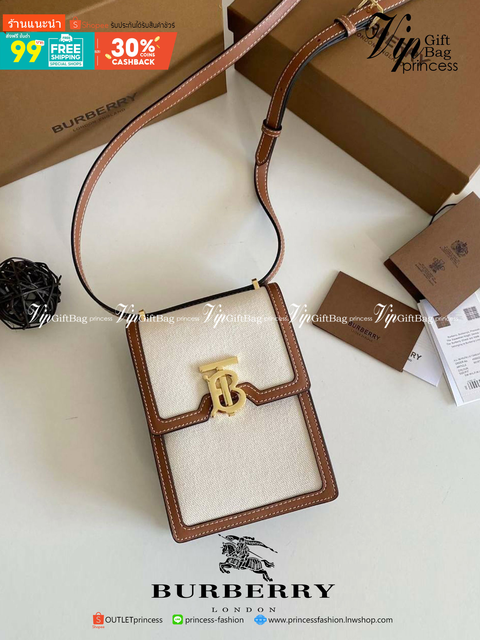 หนังแท้ BURBERRY FRAGRANCES CROSSBODY BAG / Burberry crossbody mini bag Original กระเป๋าสะพายขนาดมินิน่ารัก ใช้งานง่าย งานหนังแท้ & Canvas Cotton เกรดออริจินอล ทรงเหลี่ยมแนวตั้งดีไซน์สวยหรูอยู่ทรงมีโลโก้แบรนด์ด้านหน้า เปิดปิดด้วยฝาปิดสัญลักษณ์รูปตัวB ภายใ