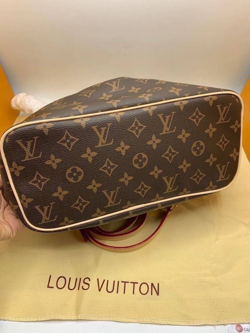 หนังแท้ LOUIS VUITTON Monogram Palermo PM พร้อมส่งที่ไทย ภาพสินค้าถ่ายจากงานขายจริง
