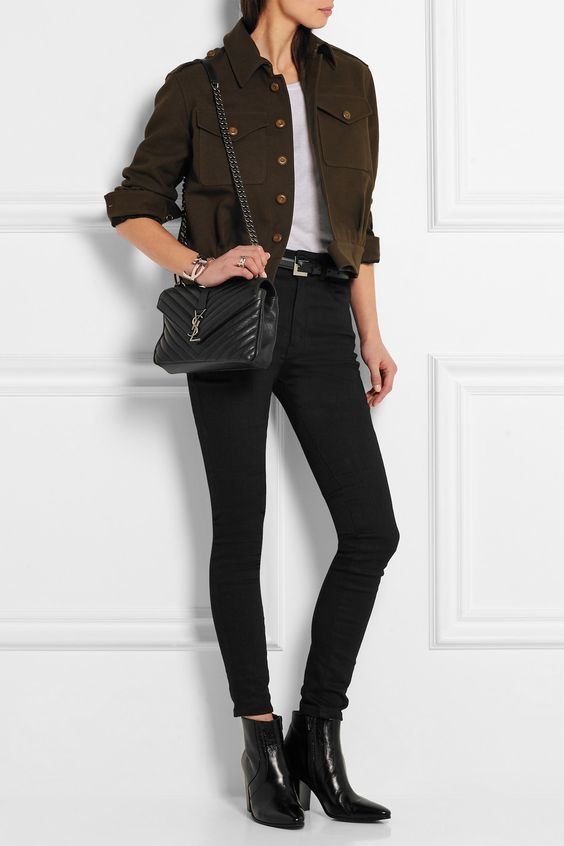 VIP 】YSL Saint Laurent Small College quilted leather shoulder bag กระเป๋าสะพายข้าง ลายเชฟรอน แต่งอะไหล่สีเงิน เปิดหน้าจะสะพายข้างหรือครอสบอดี้ก็ดูดีค่ะ ตัวสายยาวถอดได้ ขนาดน่ารักน่าใช้มากค่า