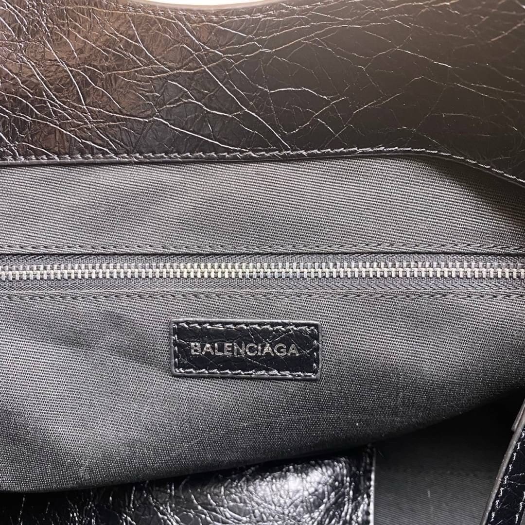 Balenciaga Le Cagole Medium Carry All tote bag กระเป๋าสะพายทรงโท้ท ใบใหญ่ สวยเท่ เกรดออริ 1:1 สลับแท้ ใช้งานต่างประเทศได้