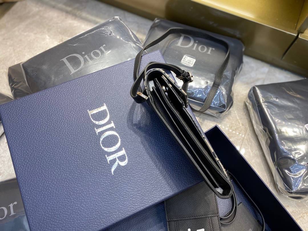 Dior Phone Holder Bag / DIOR BEIGN AND OBLIQUE JACQUARD PHONE POUCH BAG เกรดเทพออริจินอล หนังแท้ ภาพถ่ายจากสินค้าจริง ใช้งานต่างประเทศได้