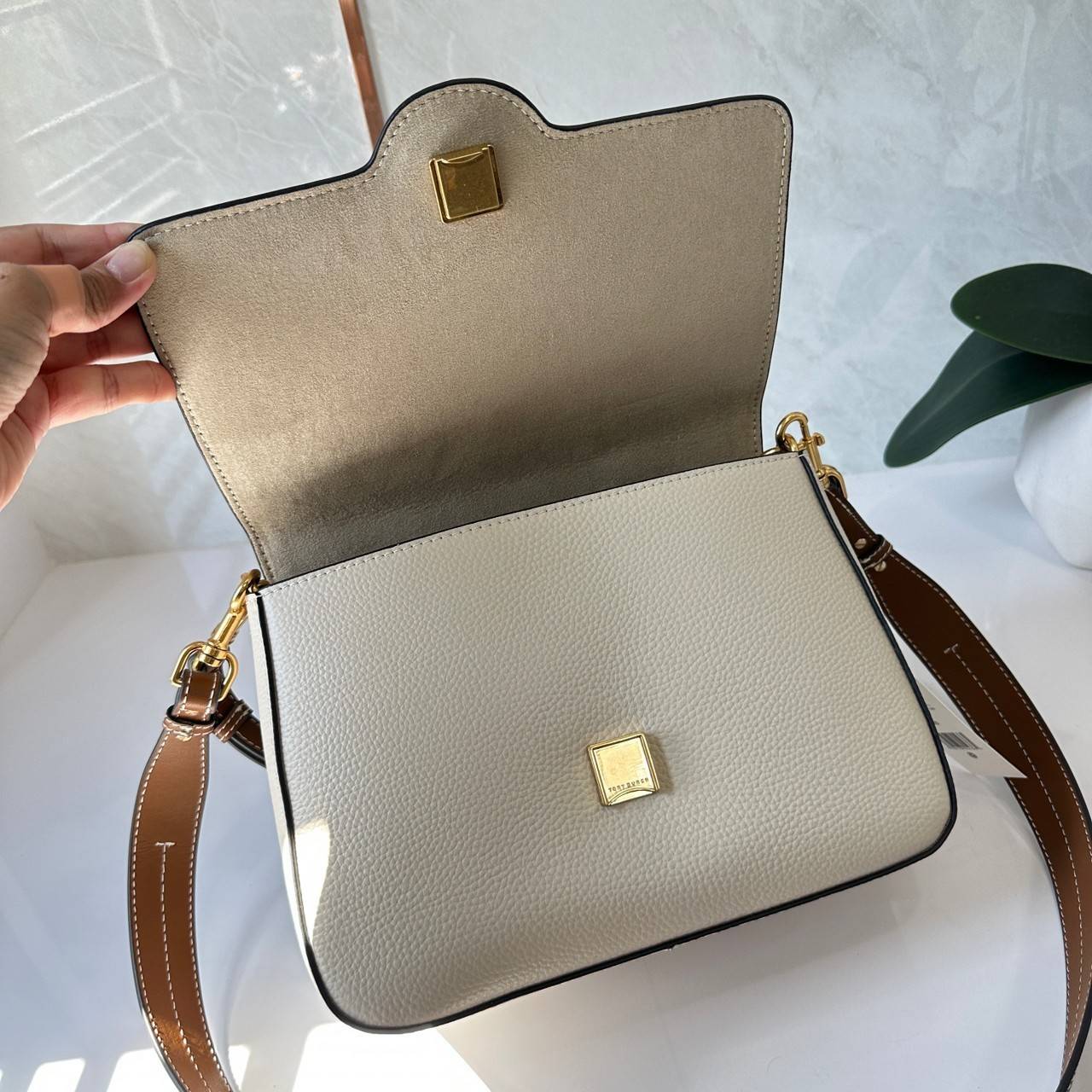 พร้อมส่ง 2 สี TORY BURCH FELIX CONVERTIBLE SHOULDER BAG กระเป๋าสะพาย เกรดท็อปออริ เกรดดีสุด สลับแท้ 1:1 ใช้ต่างประเทศได้