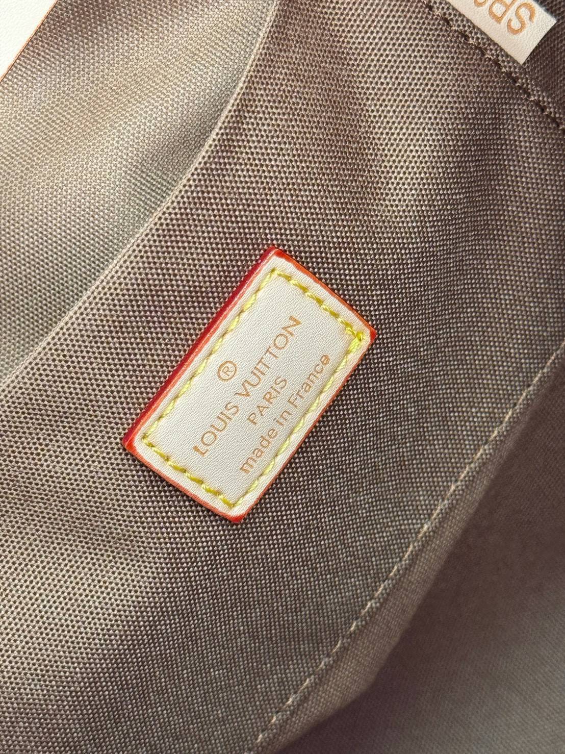 ORI หนังแท้ | LV Odyssee bag Monogram Canvas กระเป๋าสะพายดีไซน์ใหม่ คอลเลกชันประจำฤดูกาล Pre-Fall 2025 ออกแบบมาเพื่อเชิดชูมรดกล้ำค่าที่สืบทอดจากรุ่นสู่รุ่น ดีไซน์ทันสมัยใช้งานได้ทุกวัน