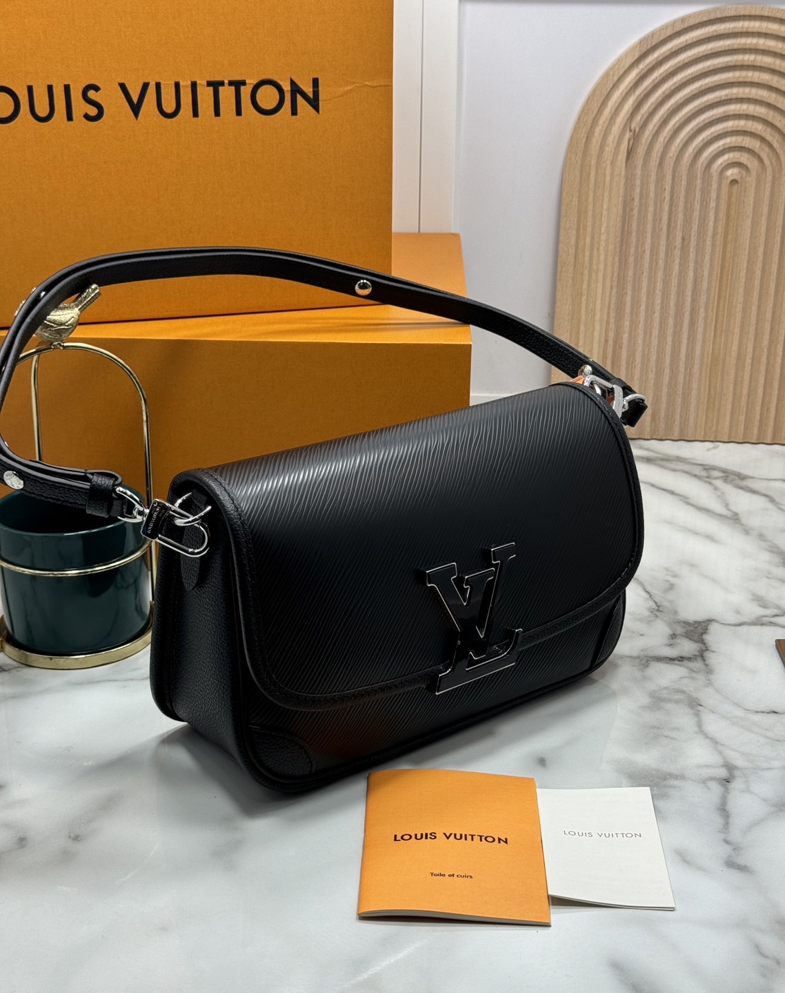 เกรดเทพ Top ORI | LV Buci bag Epi leather grain pattern / lvdiane กระเป๋าสะพายหนังแท้ลายเกรน เกรดดีสุด 🤍 เกรดเทพออริจินอล เทียบแท้ 1:1 ใช้งานได้ทั่วโลก