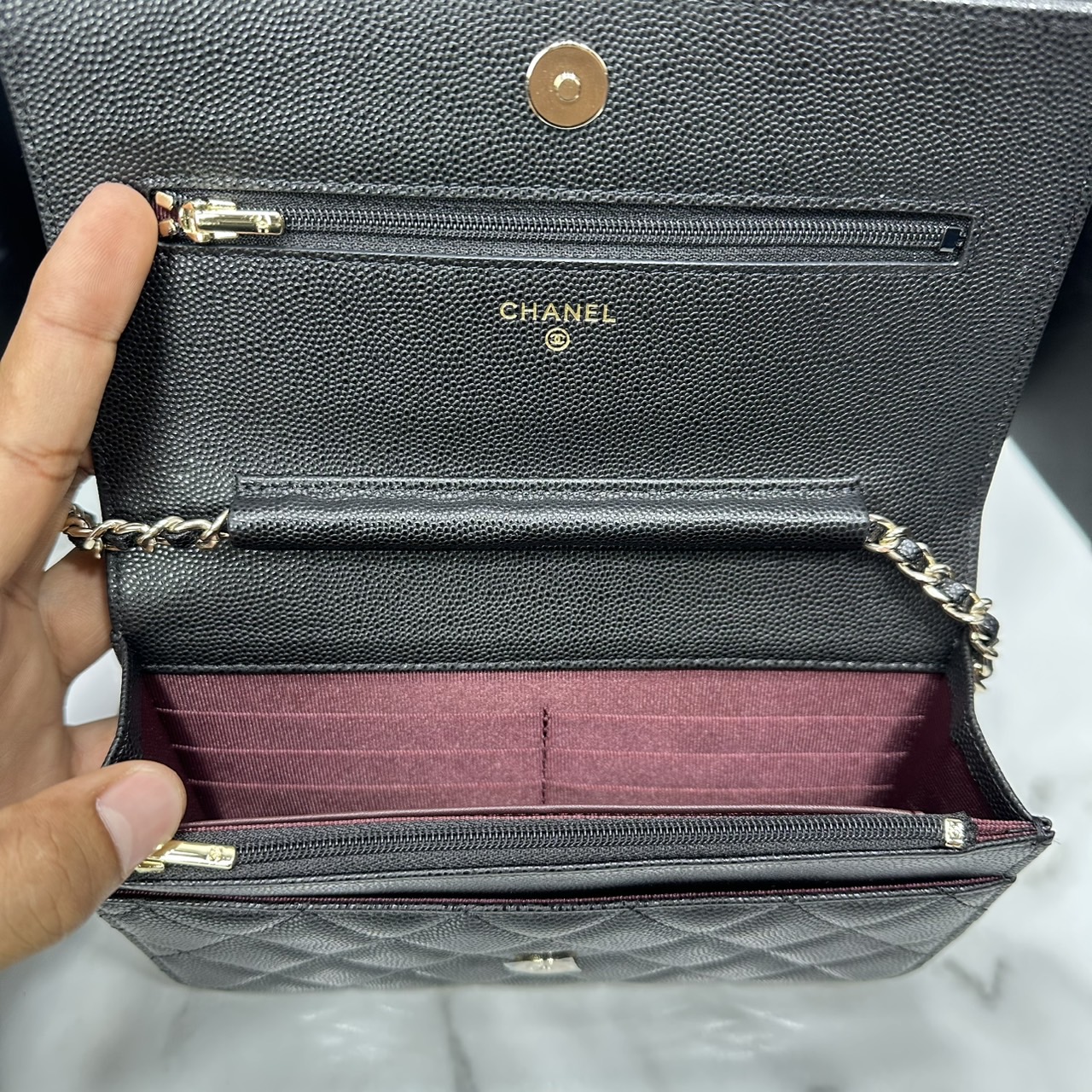 ORI หนังแท้ | CHANEL Woc Wallet on Chain 18cm กระเป๋าสะพายทรงวอคดีไซน์แบ่งช่องด้านในเป็นกระเป๋าสตางค์ รุ่นยอดนิยม หรูหราระดับตำนาน สวยงามเหนือกาลเวลา