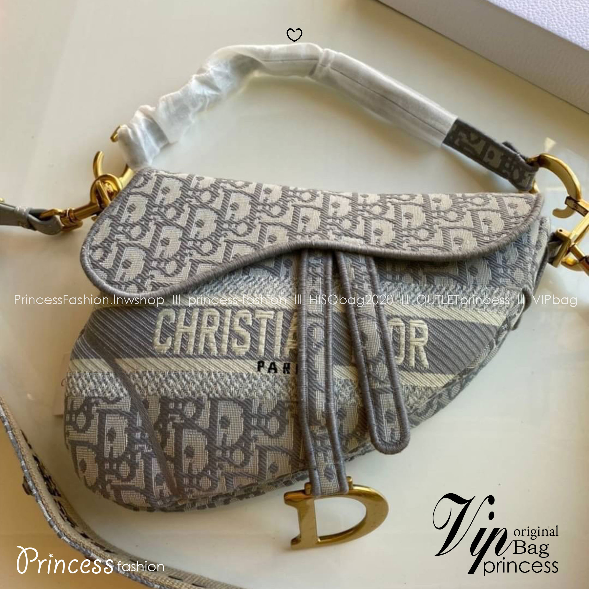 ORI หนังแท้ | Dior Saddle Bag Gray Dior Oblique Embroidery กระเป๋าสะพายทรงสวยไม่ซ้ำใคร กิมมิคในตัว ดูแพง ดีไซน์ย้อนยุค เรียบหรูเป็นเอกลักษณ์