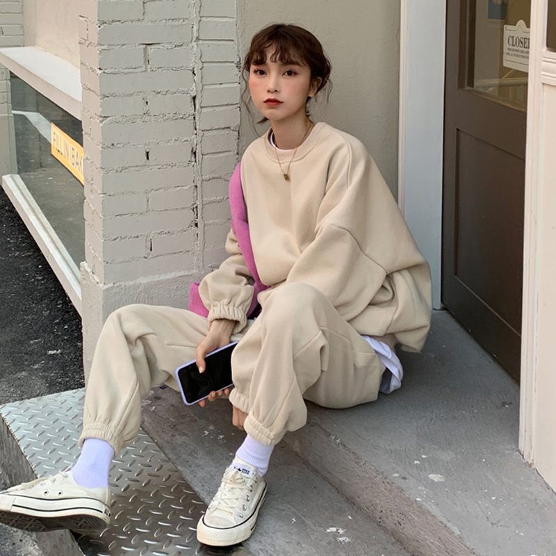 พร้อมส่ง 🌻🎪 Cream sweater ชุดเซทสีครีมสุดเท่ (IN35757)