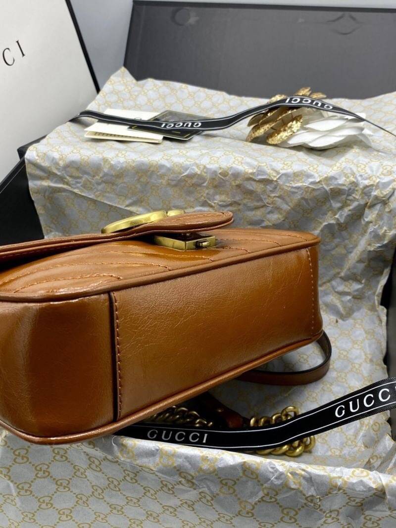 VIP 】หนังแท้ GUCCI GG Marmont brown leather shoulder bag ราคานี้หนังแท้คือคุ้มมากเลยค่าสาวๆ มี 2 ขนาด ปังไม่ไหว สีสวยมากกกก ต้องจัดแล้วน้าา ยกระดับความหรูให้กับตัวเองกันหน่อย ด้วยกระเป๋ารุ่นนี้!! ครอสบอดี้ที่ดีไซน์หรู อัพเลเวล ในราคาที่จับต้องได้ พร้อมเสิ