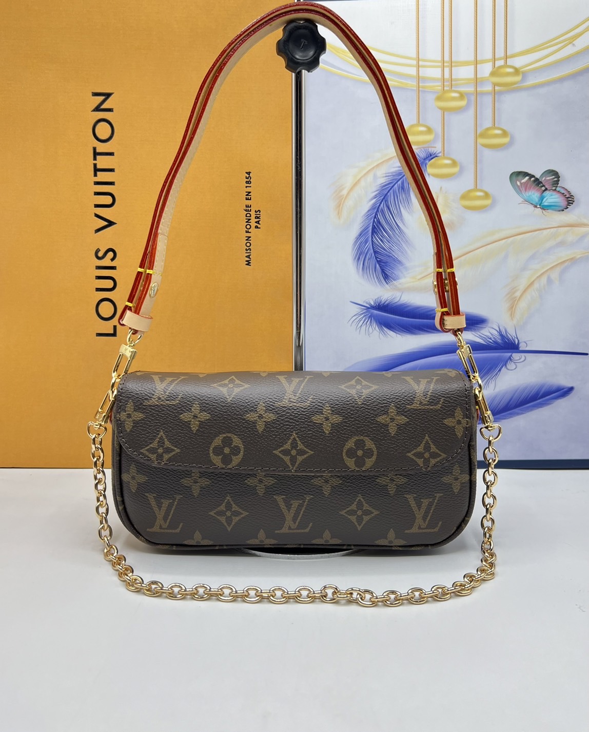 LV Wallet on Chain Ivy / LV IVY BAG กระเป๋าสะพายรุ่นยอดนิยม ใช้งานได้ทั้งธีมกลางวันและกลางคืน สวยหรู ดูแพงที่ถูกต้องมาก เกรดออริ 1:1 ใช้งานต่างประเทศได้