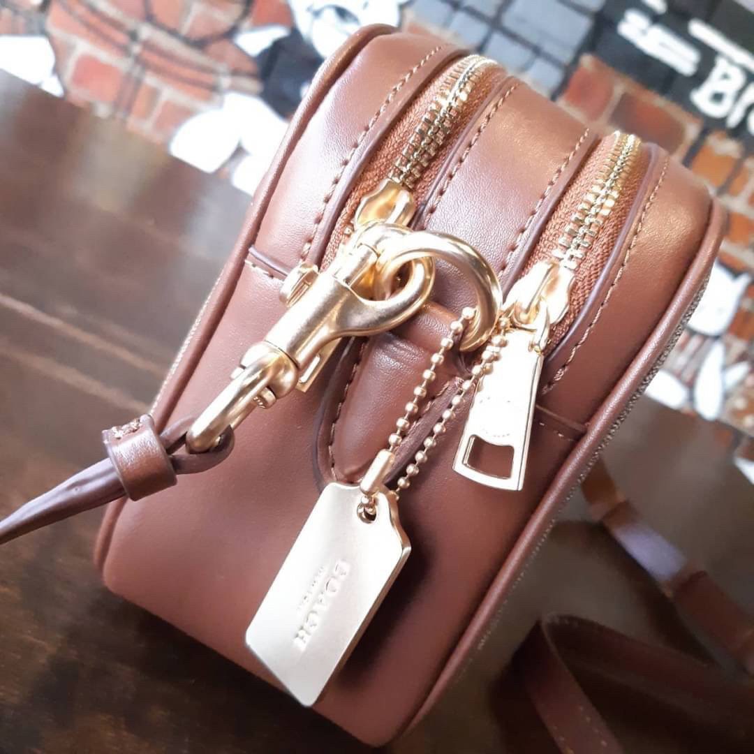 COACH F68168 JES CROSSBODY IN SIGNATURE CANVAS รุ่นยอดฮิต!! กระเป๋าสะพายข้าง รุ่น 2 ซิป ใบใหญ่จุใจ สีคลาสสิคขายดี!!