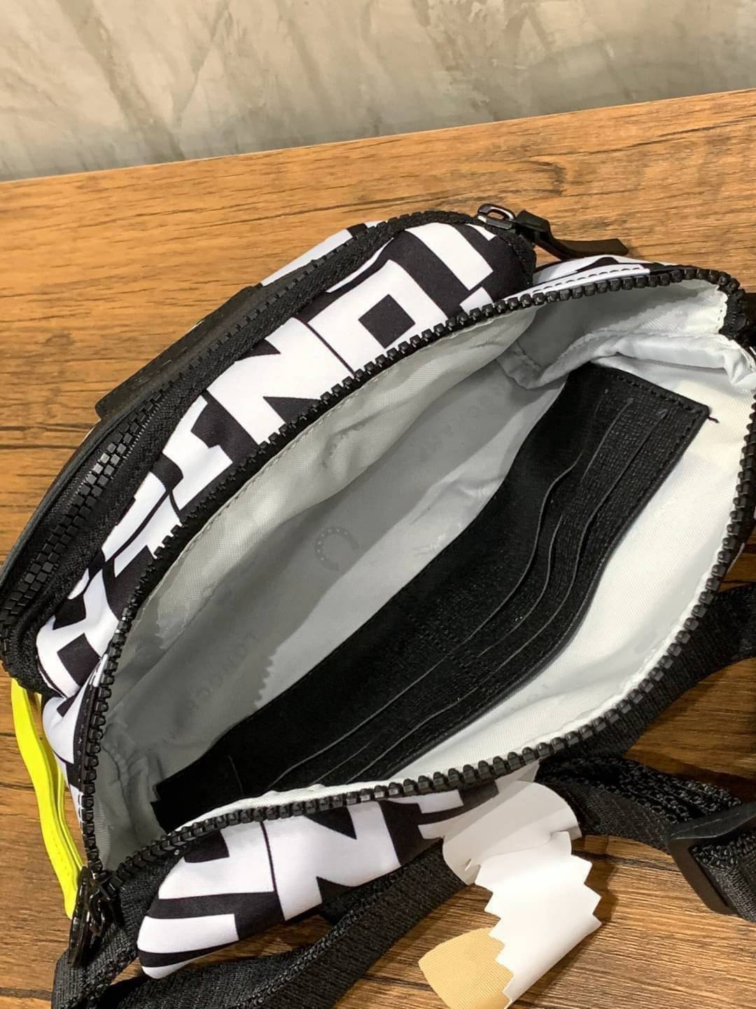 LONGCHAMP LE PLIAGE LGP BELT BAG M เท่ห์อย่างมีสไตล์กระเป๋าทรงคาดอกและคาดเอวดีไซน์แนวสปอร์ต เพิ่มความโดดเด่นทันสมัยด้วยลายซิกเนเจอร์