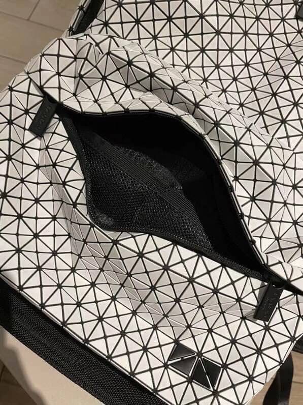 VIP GIFT 】BAOBAO ISSEY MIYAKE Kuro Daypack Backpack