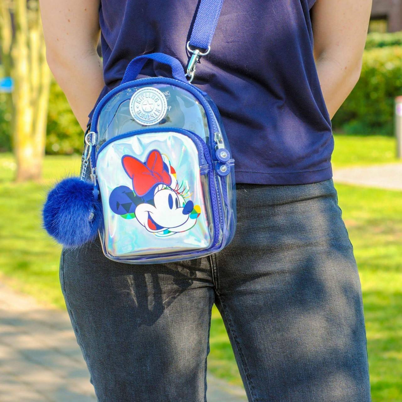 KIPLING D ALBER Small 3-in-1 convertible: bum bag, crossbody or backpack พร้อมส่งความน่ารัก จาก mickey colletion กระเป๋าขนาดกะทัดรัดจาก kipling ใบเล็กน่ารัก ปรับใช้ได้ถึง 3 แบบ เป็นเป้สะพายหลัง ถอดสายถือ หรือใส่สายยาวเป็นกระเป๋าสะพายเฉียงก็ได้ คุ้มค่า น่า