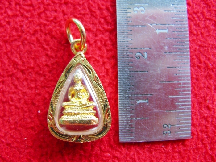 จี้พระประจำวันเกิดวันพฤหัส ปางสมาธิ ทรงหยดน้ำ เนื้อทองเลี่ยมทองไมครอนพร้อมใบคาถาค่ะ