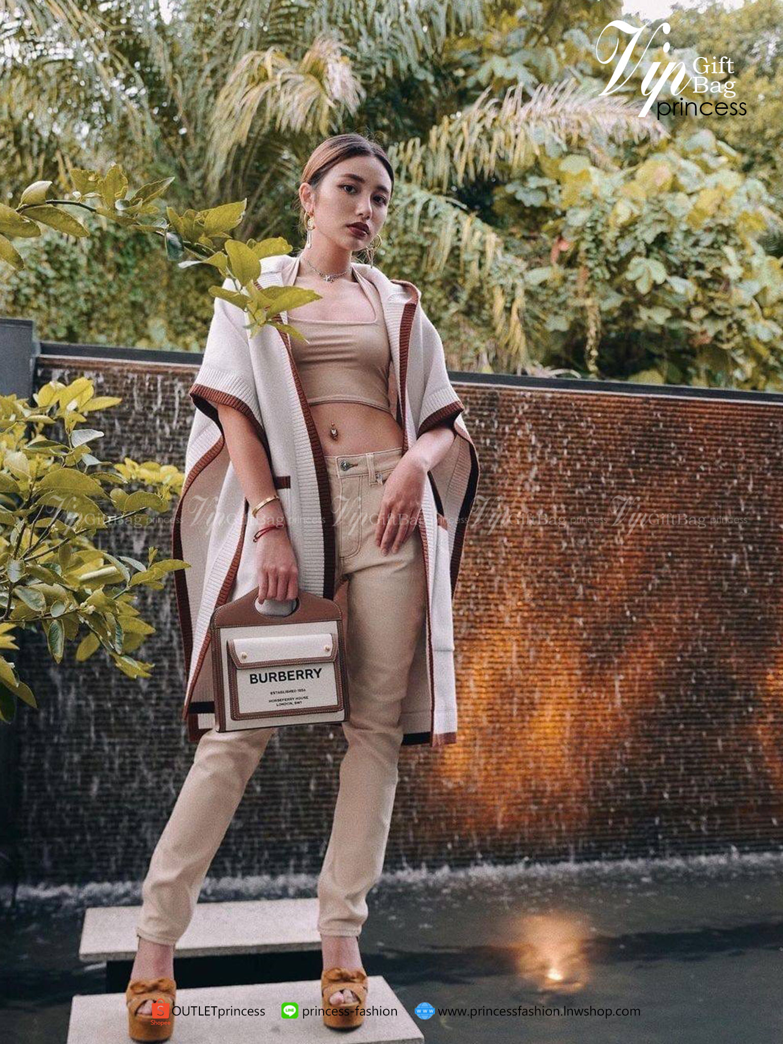 พรีเมี่ยมกิ๊ฟแท้ 100% BURBERRY FRAGRANCES CROSSBODY BAG VIP GIFT WITH PURCHASE (GWP)