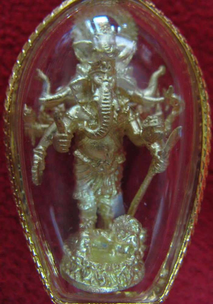 สินค้าหมดค่ะ พระพิฆเนศ5เศียร10กร เนื้อทองเหลือง เลี่ยมทองไมครอน วัดใหญ่ชัยมงคล จ.พระนครศรีอยุธยาค่ะ