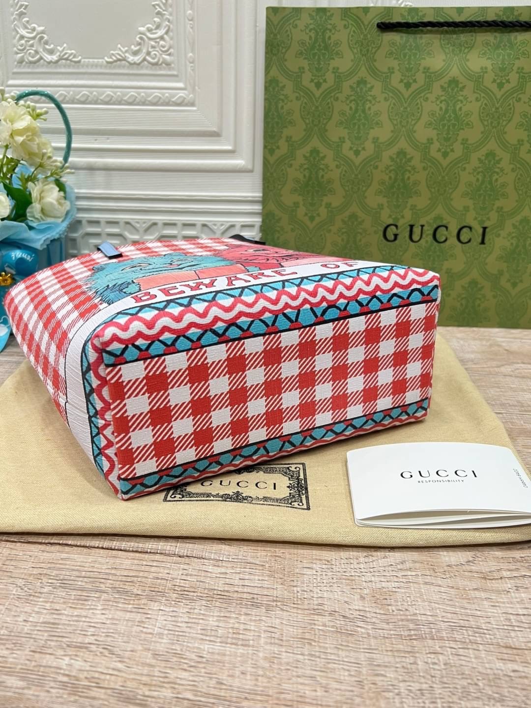 GUCCI Children's tote bag / Gucci kid tote / Gucci bag พร้อมส่งสต๊อกแน่น กับกระเป๋าโท้ทคิดท์ ไซส์น่ารักน่าใช้ ฮอตไม่หยุด เด็ดทุกดีไซน์ มีลายเข้าใหม่มากกว่าในรูปนะคะ