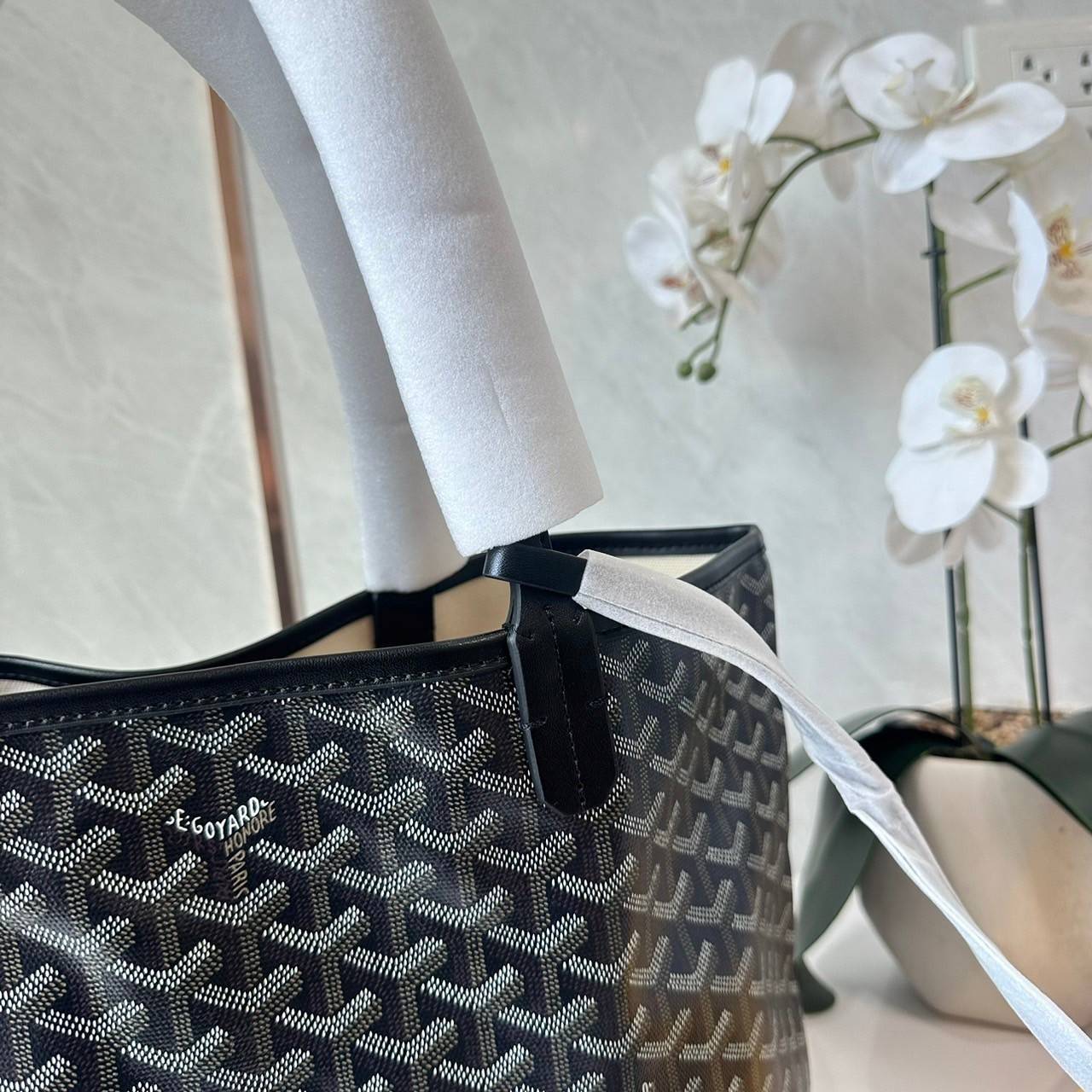 พร้อมส่ง 5 สี PM GOYARD ANJOU PM REVERSIBLE TOTE BAG / Goyard tote bag กระเป๋าทรงโท้ทใบใหญ่ เกรดไฮเอน 1:1 ใช้งานต่างประเทศได้ ภาพถ่ายจากงานขายจริง