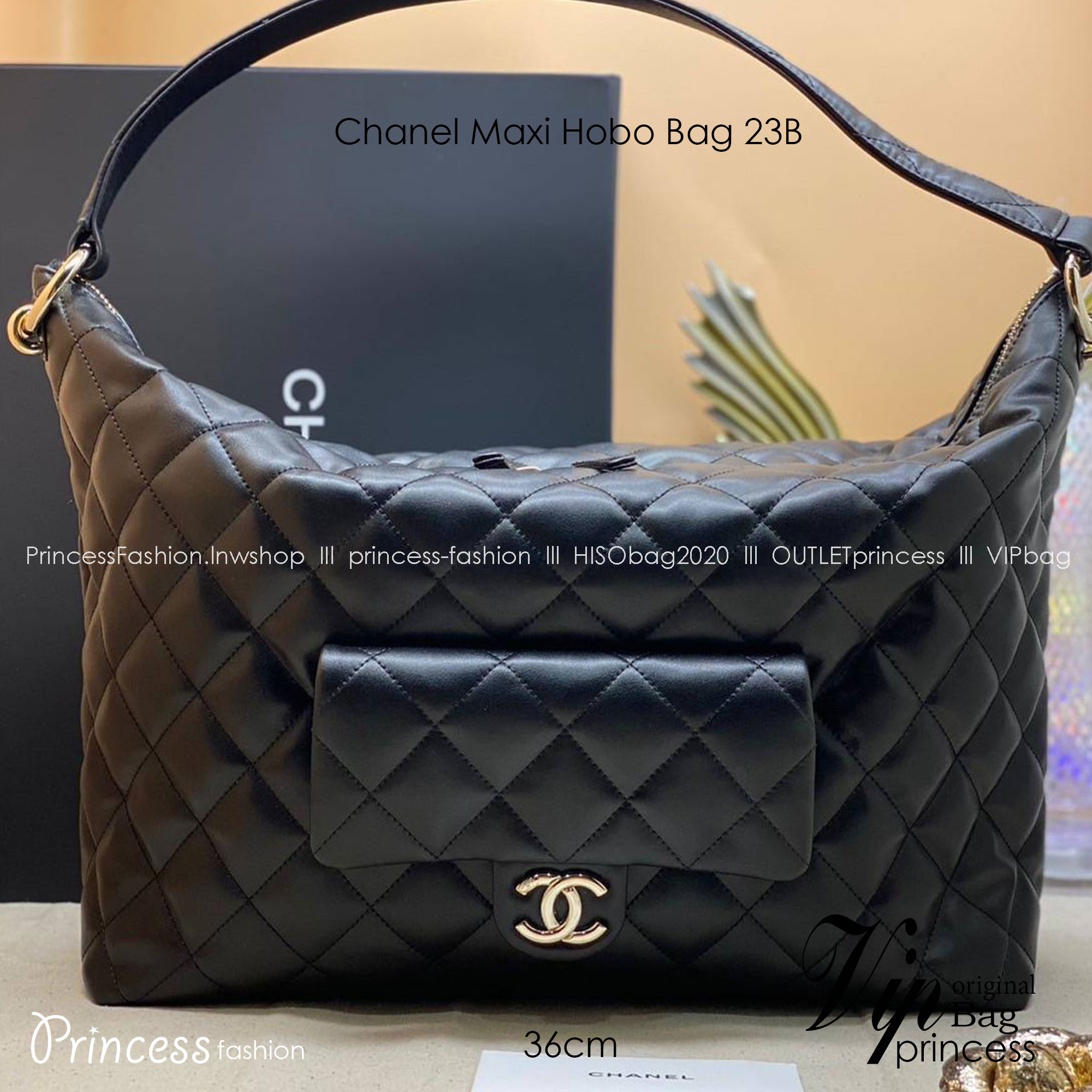 Chanel Maxi Hobo Bag 23B 36cm ออริสลับแท้ ใช้งานต่างประเทศได้ งานเกรดหนังสวย อะไหล่ทองสวยหรู กระเป๋าสะพายทรงโฮโบใบใหญ่ จุของได้เยอะ มี 2 ขนาดกำลังสวย ดีไซน์ใหม่ 2023 ตัวแม่ตัวมัม ห้ามพลาดเลยค่า