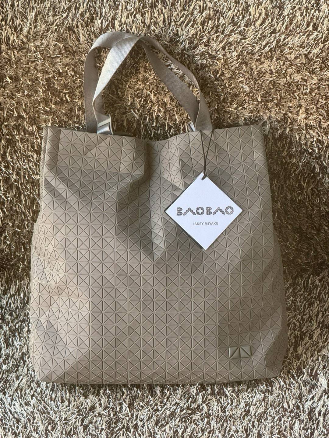 พร้อมส่ง 5 สี Baobao Issey Miyake Cart S geometric tote bag กระเป๋าถือทรงโท้ทลายเรขาคณิต 🧡 เกรดออริจินอล 1:1 สลับแท้ ใช้งานต่างประเทศได้