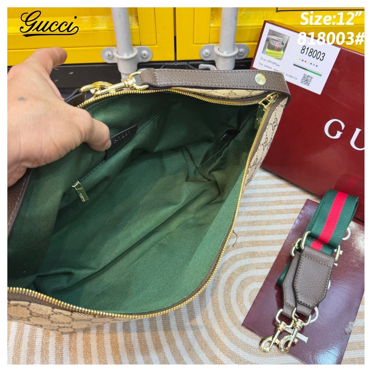 GUCCI GG Ophidia Large Shoulder Bag ใหม่ล่าสุด จากเทศกาล Gucci Cruise 2026 กับกระเป๋าถถือ/สะพาลไหล่ใบใหญ่ ยังคงเป็นคอลเลคชั่นตัวเด่น สวยสะบัด! ดีไซน์ทรงยอดฮิตติดกระแสสุดๆ