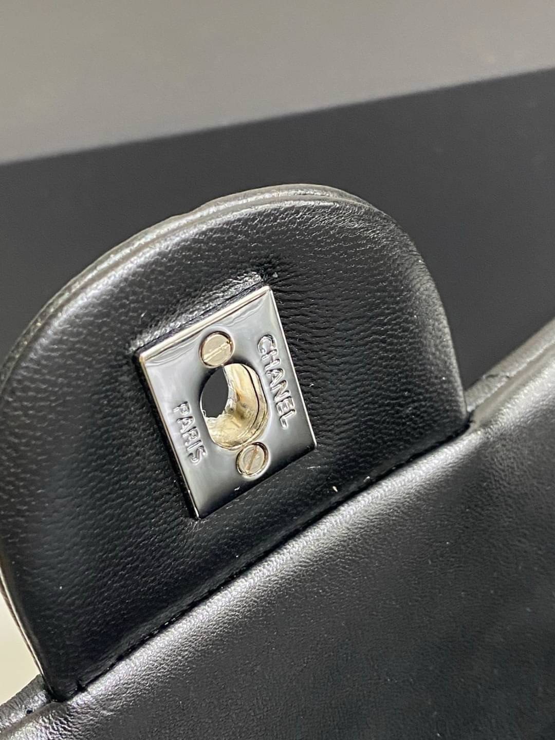 ORI หนังแท้ | CHANEL Classic Jumbo flap Bag 30cm กระเป๋าสะพายรุ่นยอดฮิตตลอดกาล นาทีนี้ต้องซื้อเก็บไว้ รุ่นไอคอนิกที่คุ้มค่า สวยงามหรูหราเหนือกาลเวลา