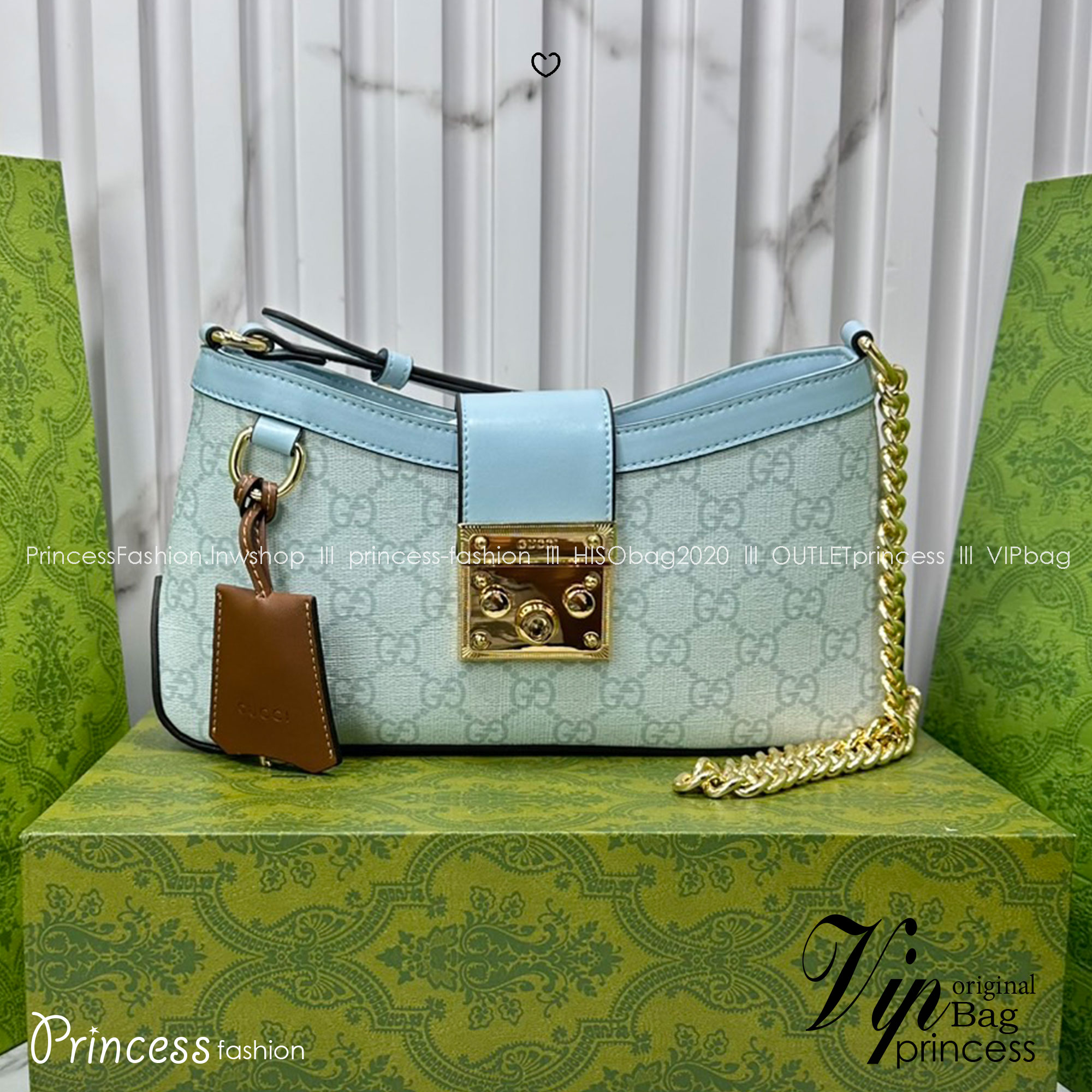 ORI หนังแท้ | GUCCI Padlock Small Shoulder Bag กระเป๋าสะพายทรงสวยวินเทจดีไซน์ไม่ซ้ำใคร หรูล้ำผู้ดี หนังแคนวาสพิมพ์ลายคมชัด ปากกระเป๋ามีแถบหนังคาดและอะไหล่กดล็อค