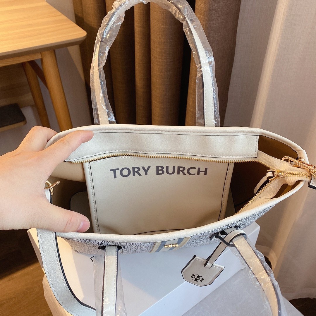ของแท้ 💯% TORY BURCH TOTE BAG กระเป๋าสะพายไหล่ทรงช้อปปิ้ง ทรงคลาสสิค ฮิตตลอดกาล ทรงสวยขนาดกำลังดี