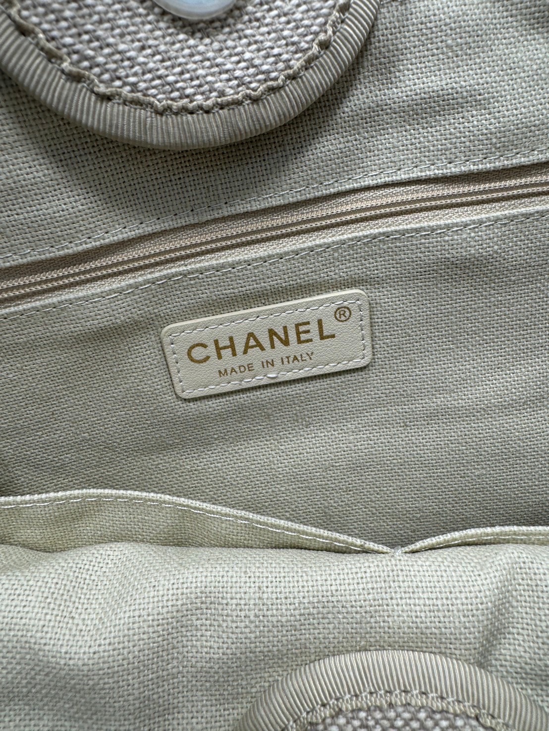 ORI หนังแท้ | Chanel Deauville Tote Bag กระเป๋าสะพายทรงโท้ทช้อปปิ้ง ใบใหญ่ ภายในโล่งกว้าง จุของได้เยอะ