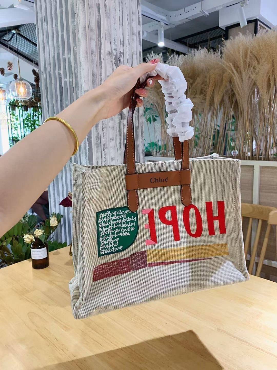 Large: CHLOÉ Woody large leather-trimmed cotton-canvas tote corita kent tote 14” canvas