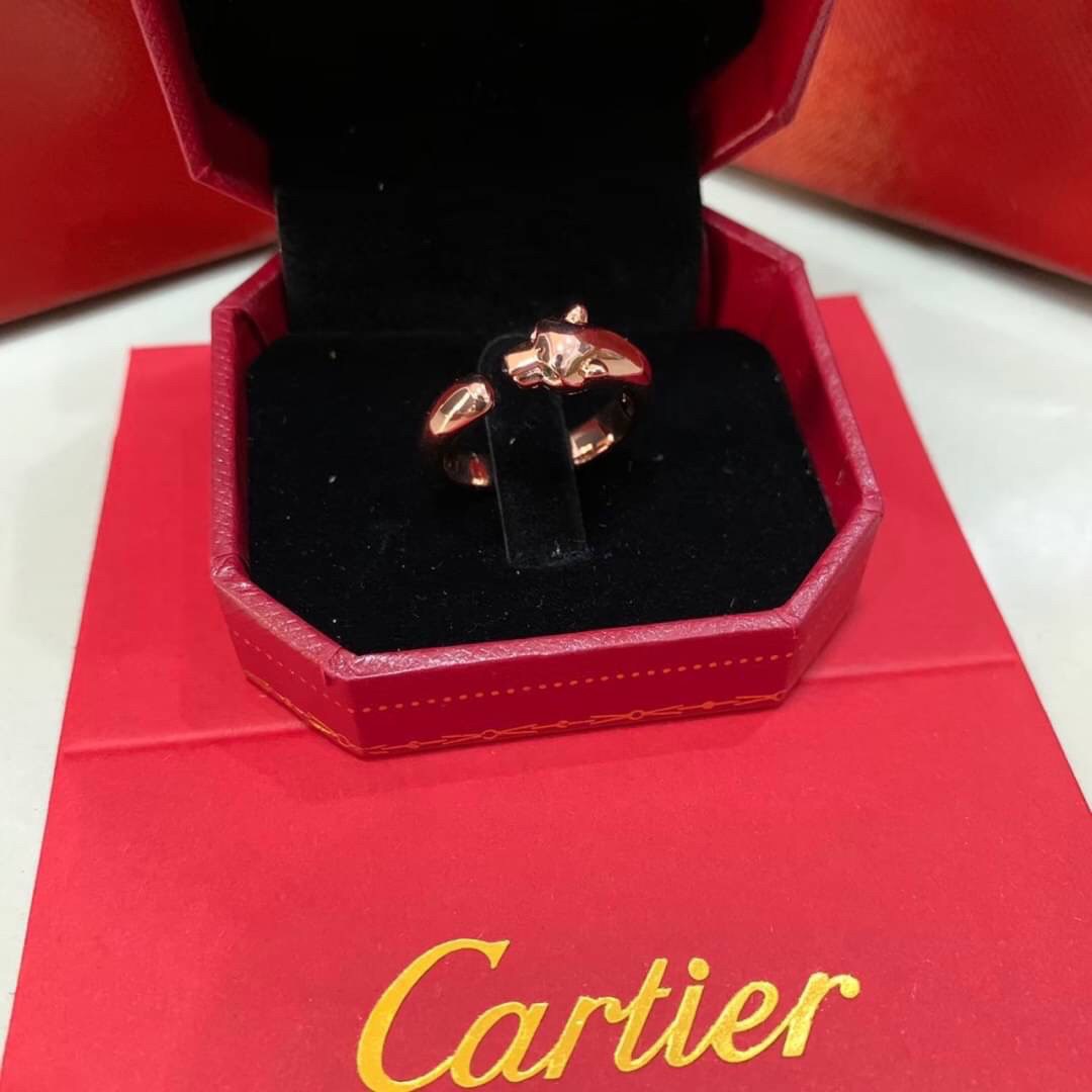 Panthere de Cartier Rings แหวนหัวเสือคาเทียร์ เกรดออริจินิล ปั้มทุกจุด วัสดุคุณภาพดี ไม่ลอกไม่ดำ พร้อมกล่องปั้มลายแบรนด์ ภาพสินค้าถ่ายจากงานขายจริง ใช้งานต่างประเทศได้