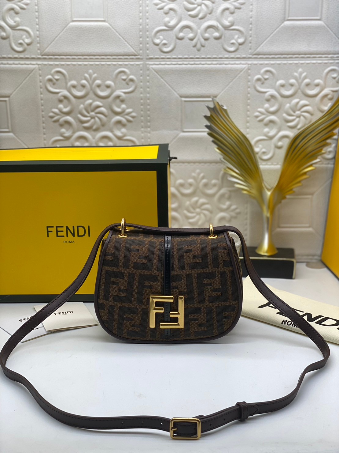 FENDI C’mon Mini leather bag เกรดออริจินอล สลับแท้ ภาพถ่ายจากงานขายจริง ใช้งานต่างประเทศได้