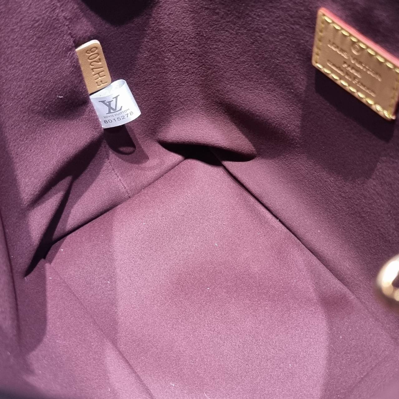 LV All In BB Bag กระเป๋าทรงบัคเก็ตที่มาแรงมากๆตอนนี้ พร้อมสีใหม่ต้อนรับวาเลนไทน์ รูปทรงคลาสสิคสะดวกใช้ ดีไซน์ลูกเล่นสนุกๆ