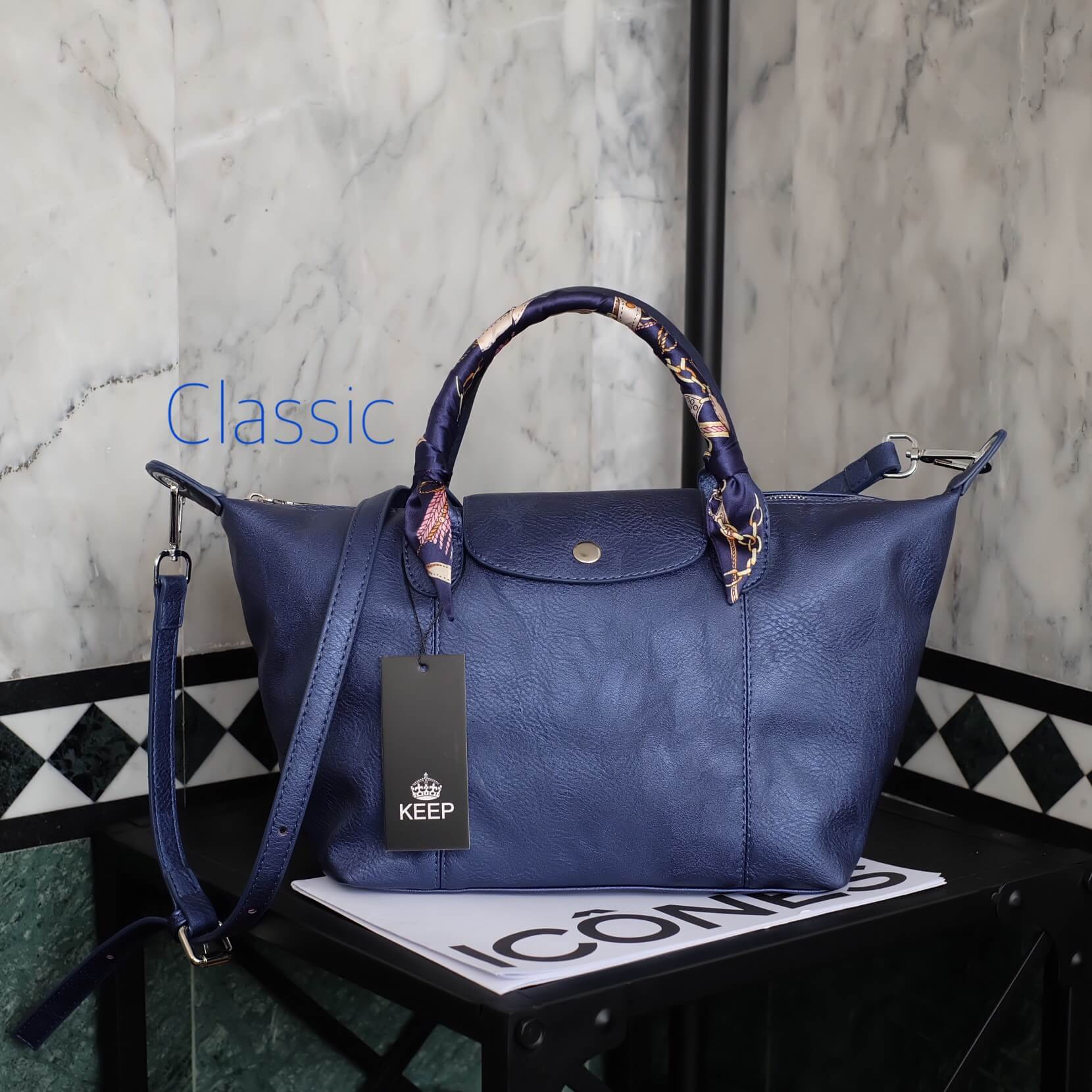สีมาใหม่ค่า 💙 New arrival! KEEP ทรง longchamp รุ่น Duo Sister - สี Glitter blue ตัวกระเป๋าหนังแกะสังเคราะห์ ลายหนังสวยมากๆคะ นิ่ม สุดๆ รุ่นนี้ จะมี 2 ขนาด คือ mini และ basic ไซด์