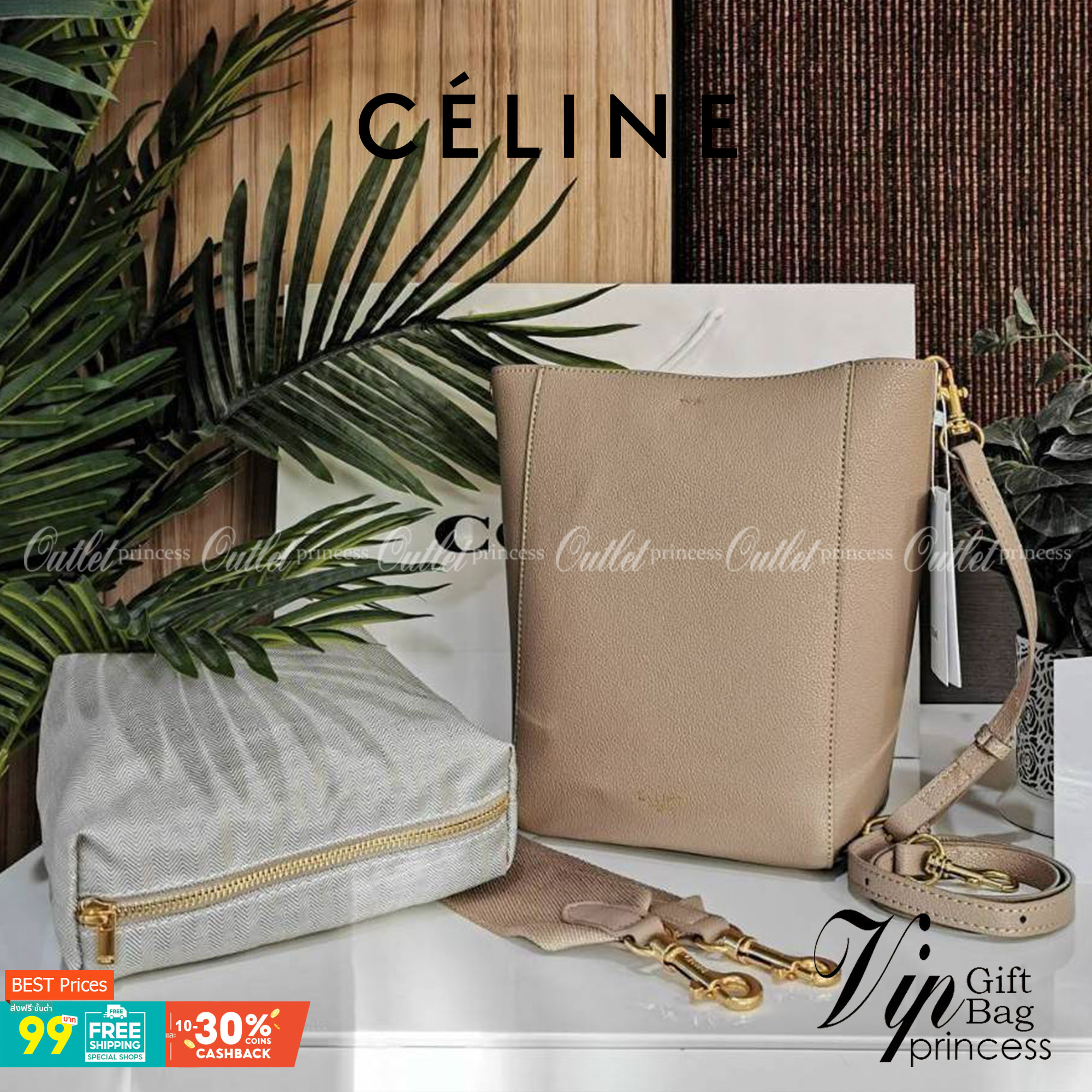 ซื้อ1ได้ถึง2! CELINE TRIOMPHE BUCKET BAG VIP GIFT WITH PURCHASE (GWP) พรีเมี่ยมกิ๊ฟ Limited Edition จาก CELINE PERFUME DUTY FREE COUNTER วัสดุหนังแท้ CALFSKIN ดีไซน์ทรง Bucket ขนาดกำลังดี มาพร้อมใบเล็กด้านในแยกใช้ได้ น้ำหนักเบา ภายในกว้างใส่ของใช้ได้เยอะพ