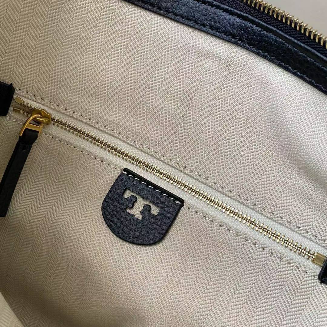 Tory Burch McGraw Top-Zip Satchel bag กระเป๋าสะพาย Crossbody ใบใหญ่ ทรงสวยสุดฮิต รุ่นใหม่ มาแรงที่สุดในตอนนี้!! วัสดุหนังแท้ สัมผัสนุ่มมือ หนังสวยสุดๆ